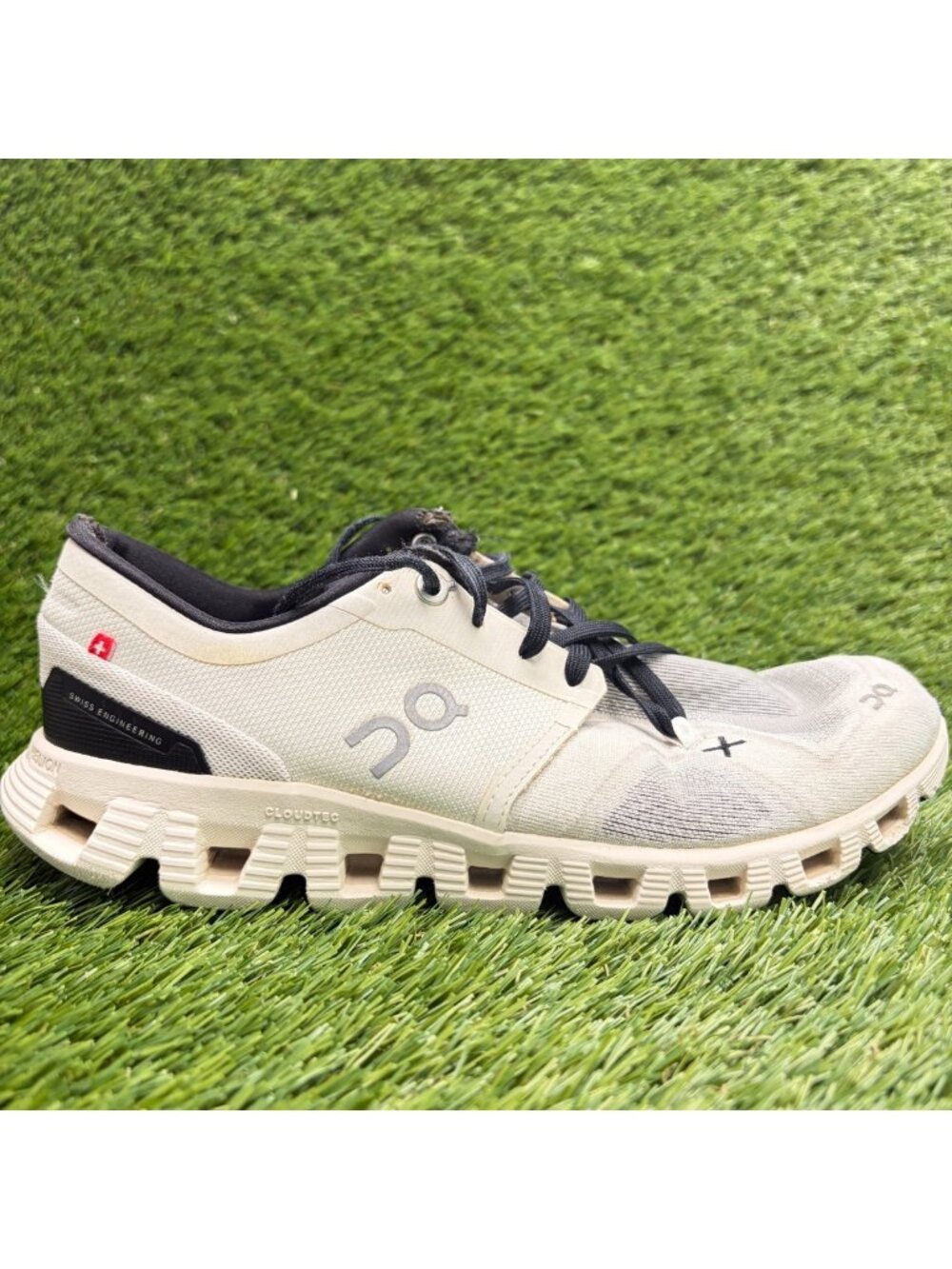 On Cloud X 3 Womens Size 7.5 White Black Athletic Running Walking Shoes Sneakers